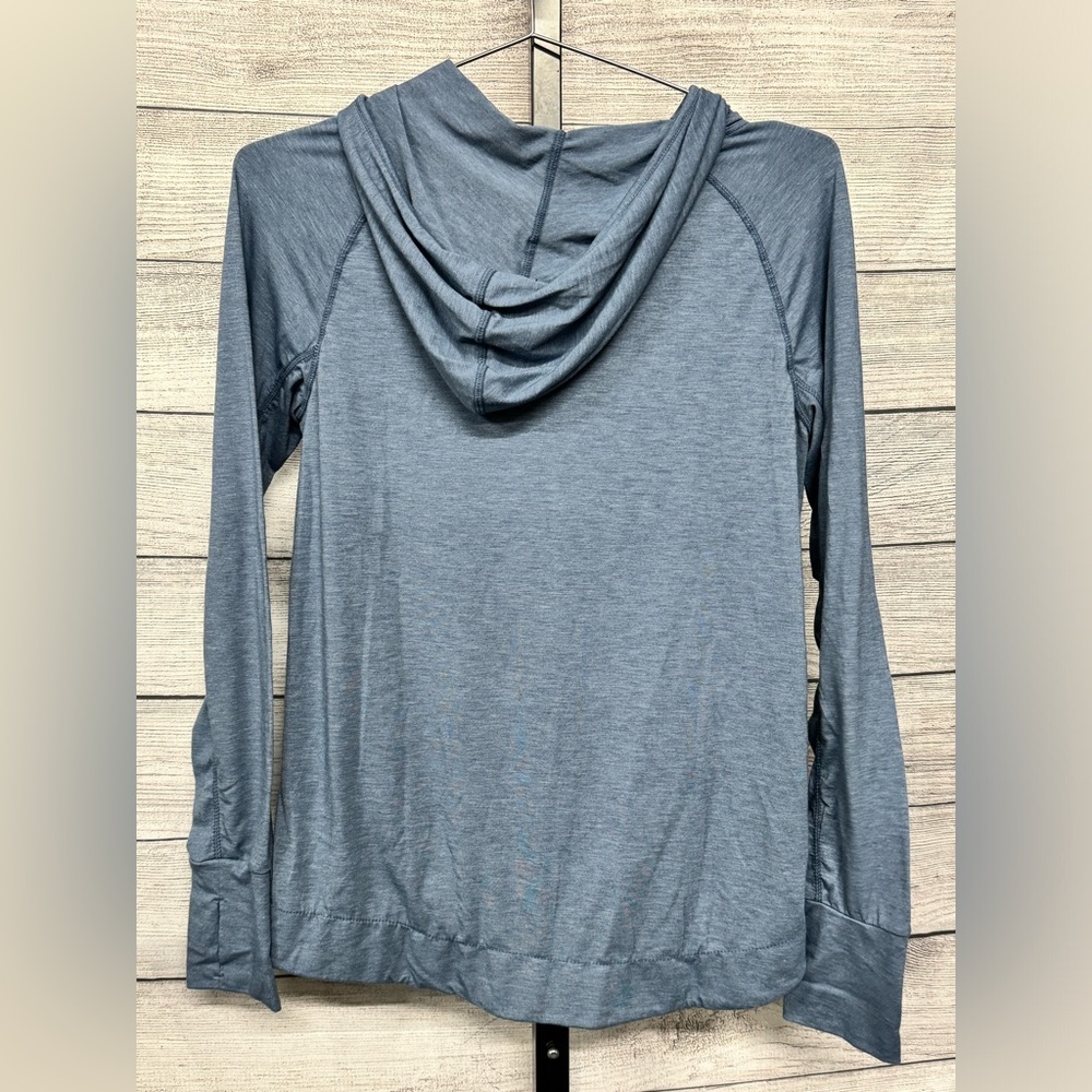 90 Degrees by Reflex Pullover - Picture 4 of 4